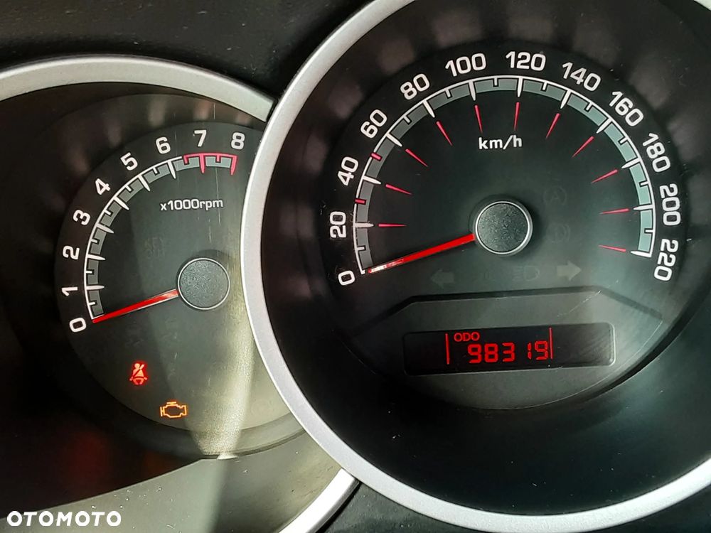 Kia Venga 1.4 CVVT ISG Dream Team Edition - 8