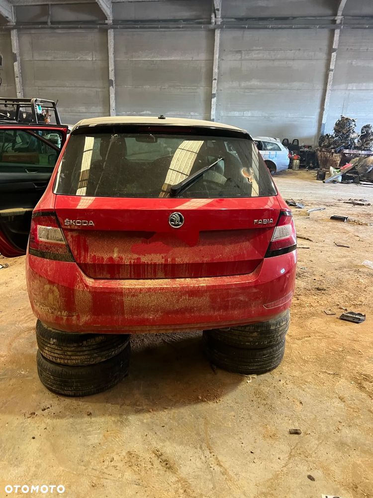 SKODA FABIA III LIFT 2020 BELKA BŁOTNIK PAS TYLNY LAMPY TYLNE KLAPA LAKIER LF3K - 1