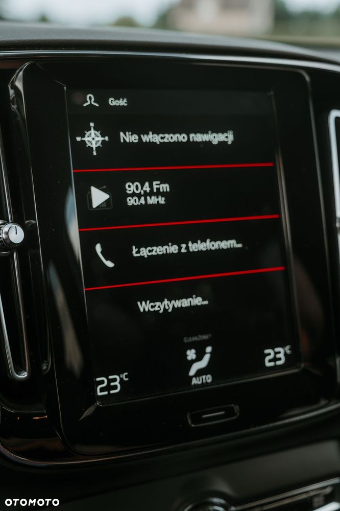 Volvo XC 40 T3 Momentum - 16