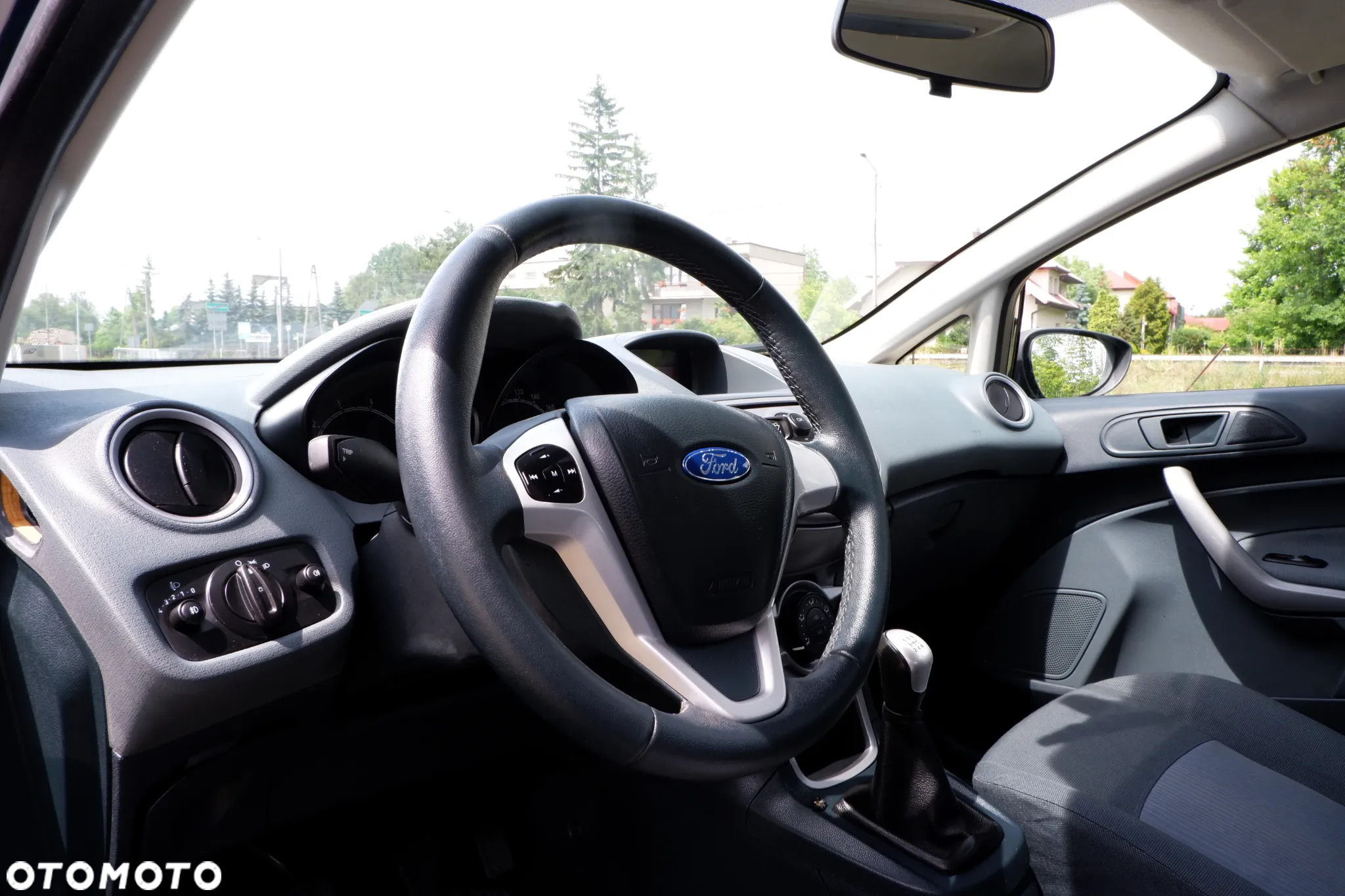 Ford Fiesta 1.4 Trend EU5 - 23