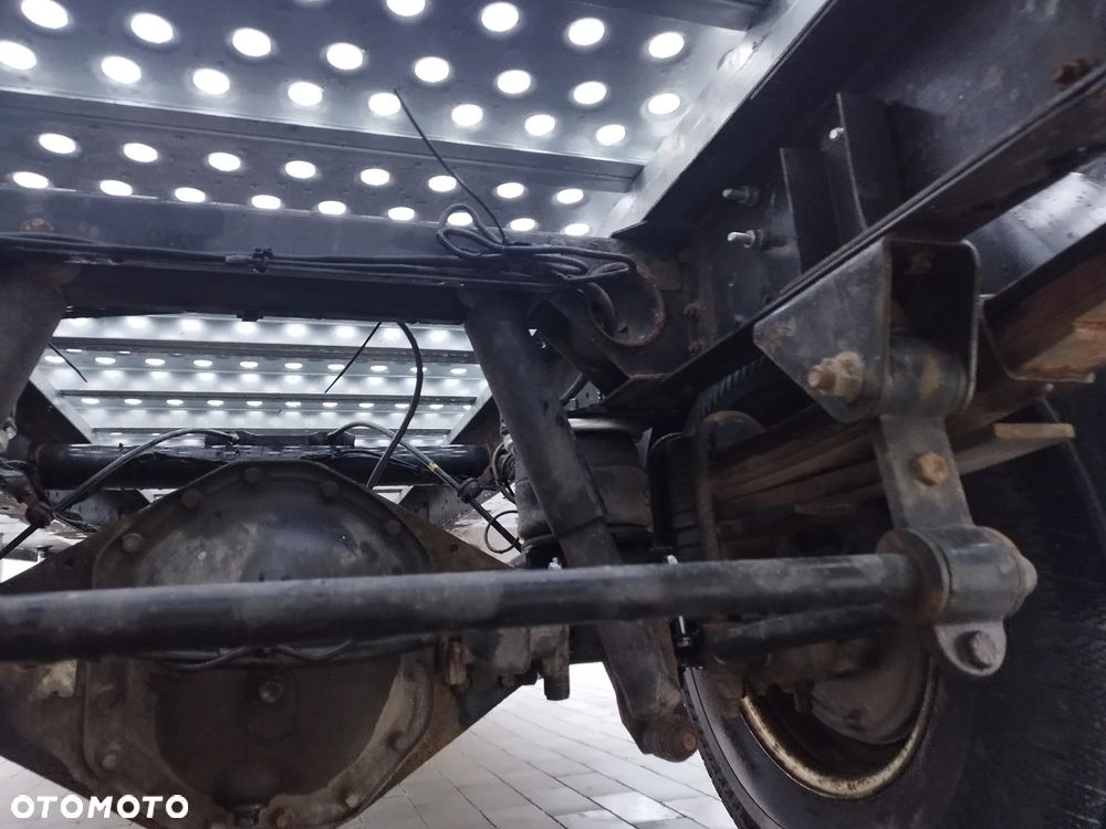 Iveco DAILY - 11