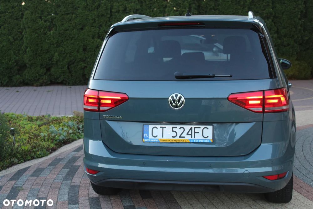 Volkswagen Touran 2.0 TDI SCR DSG IQ.DRIVE - 3