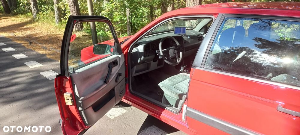 Volkswagen Passat 1.9 TD CL - 6