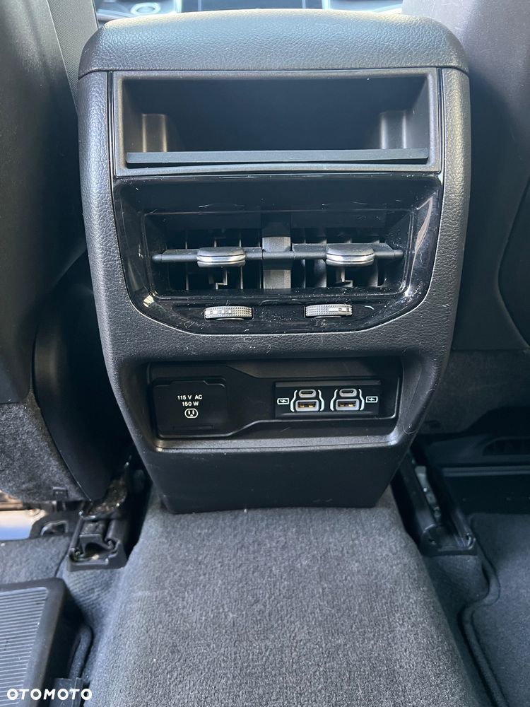 Jeep Grand Cherokee - 17