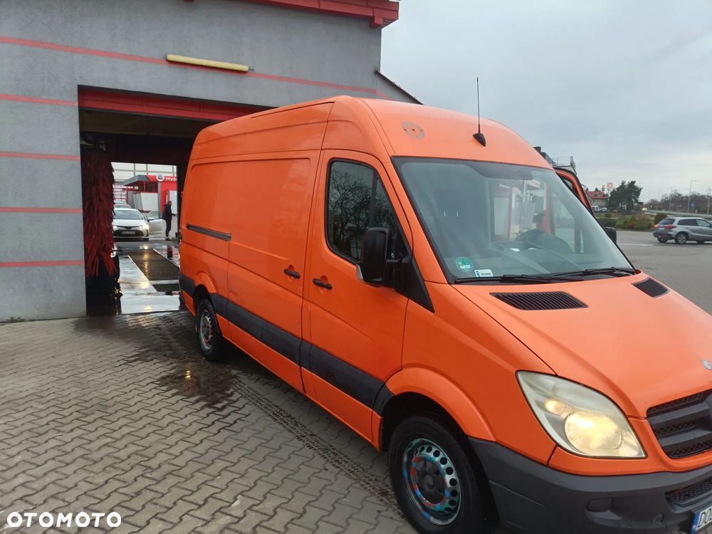 Mercedes-Benz Sprinter - 8