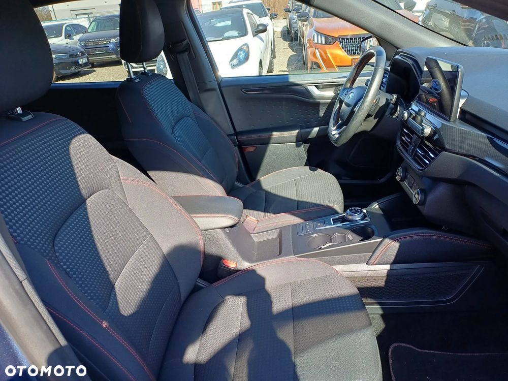 Ford Kuga 1.5 TDCi 2x4 ST-Line - 11