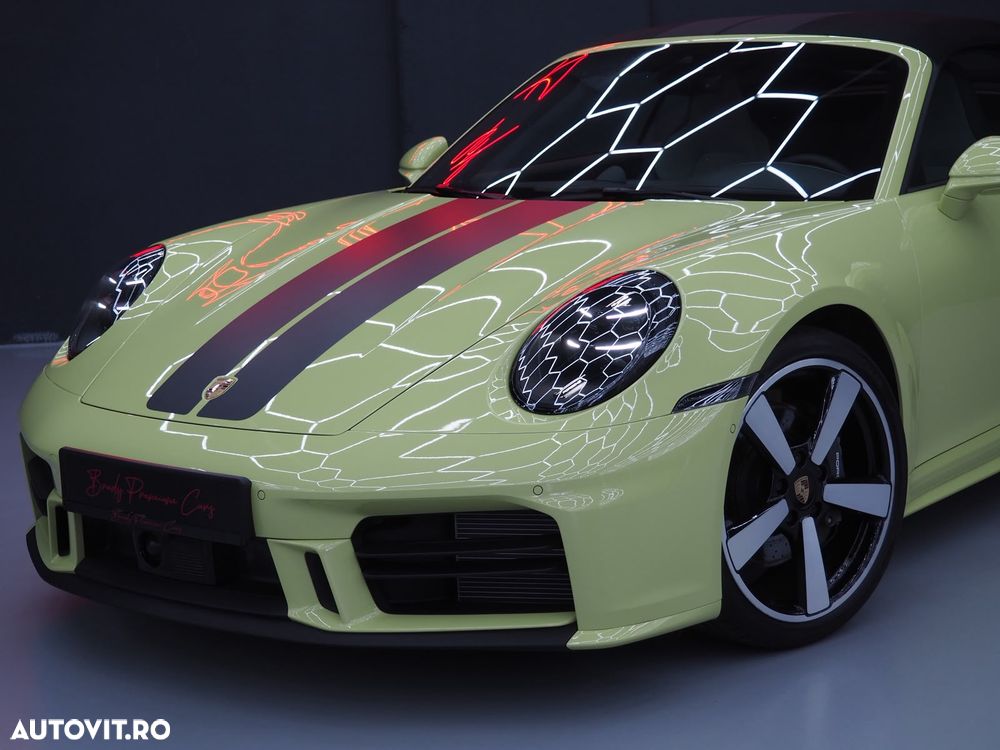 Porsche 911 Carrera PDK - 4