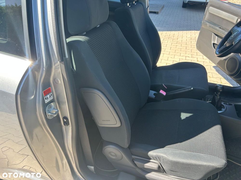 Suzuki Swift 1.3 Club - 22