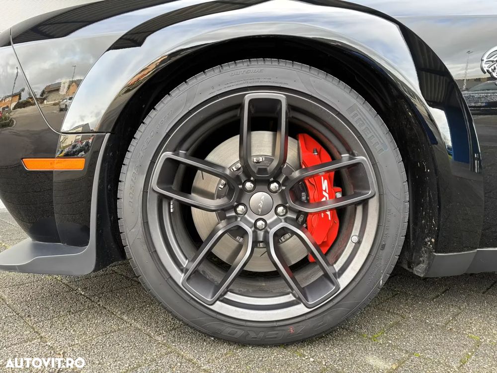 Dodge Challenger - 20