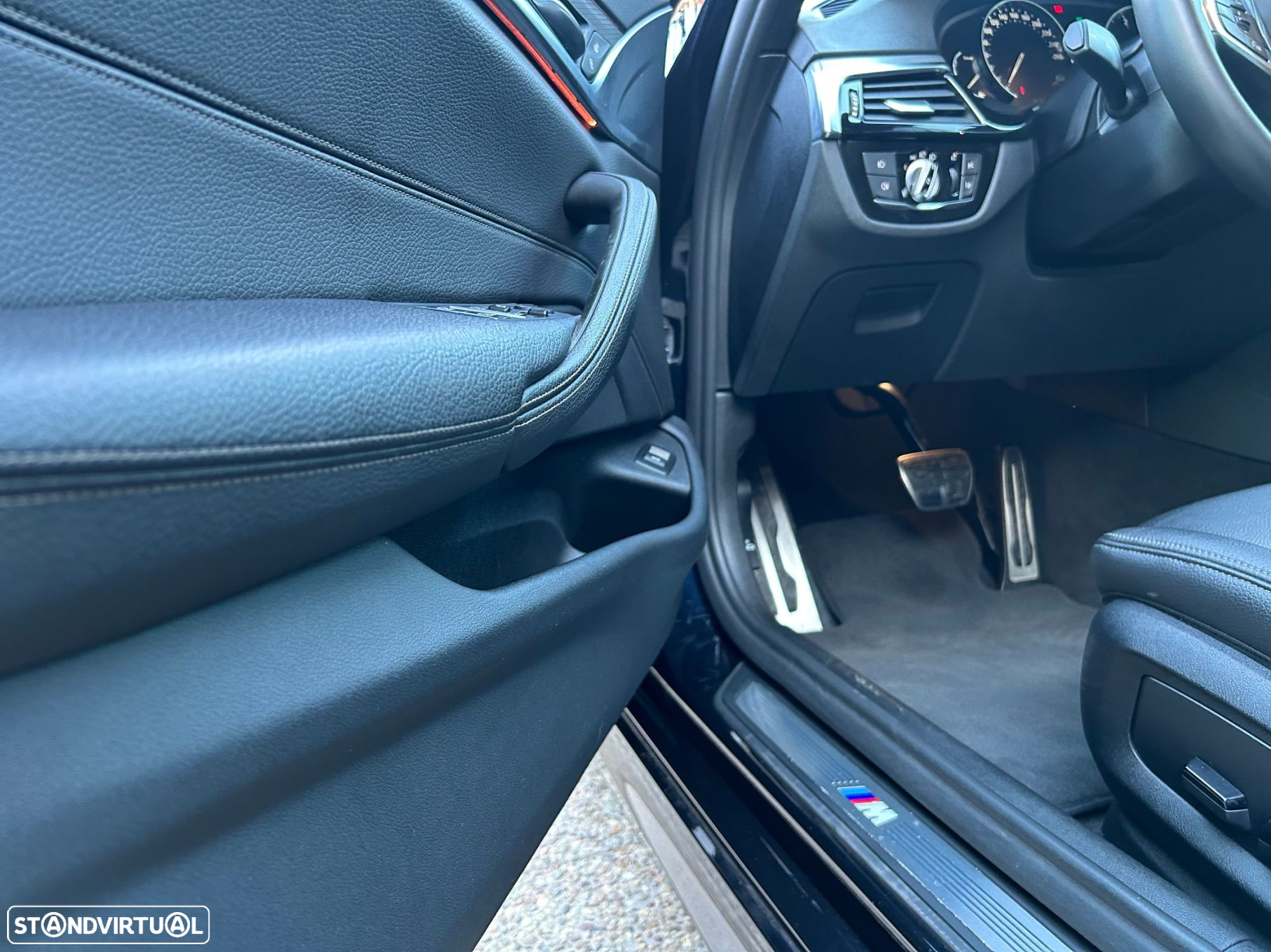 BMW 530 d Pack M Auto - 35