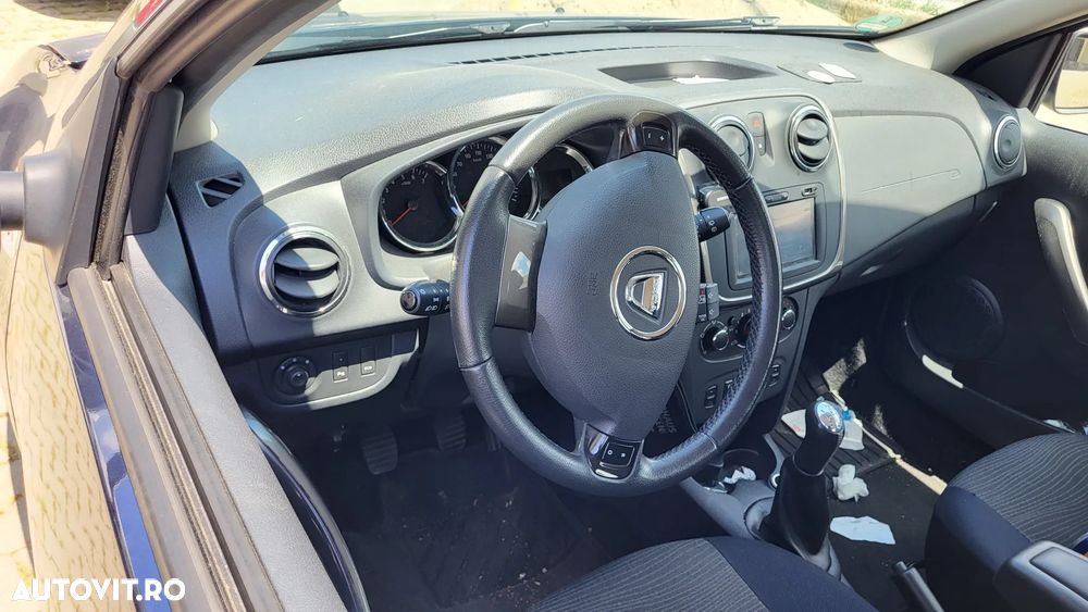 Dacia Sandero dCi 90 Laureate - 6