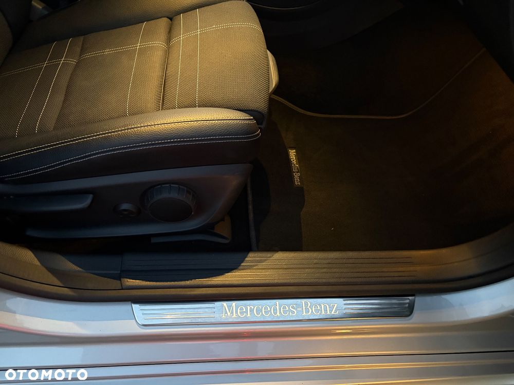 Mercedes-Benz CLA 180 7G-DCT - 8