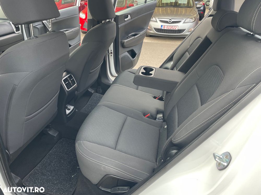 Kia Sportage 1.7 DSL 6MT 4x2 Plus - 26