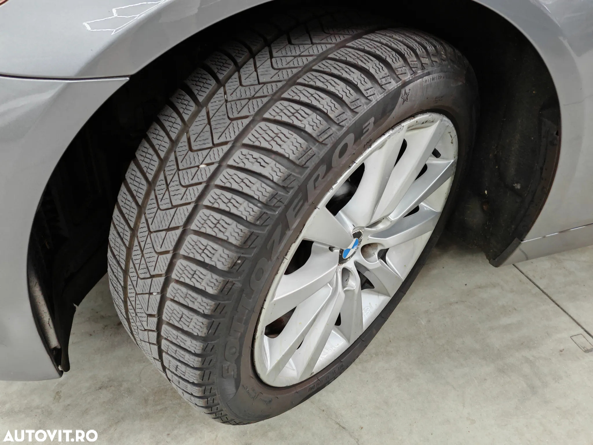 BMW Seria 5 520i Sport-Aut. - 37