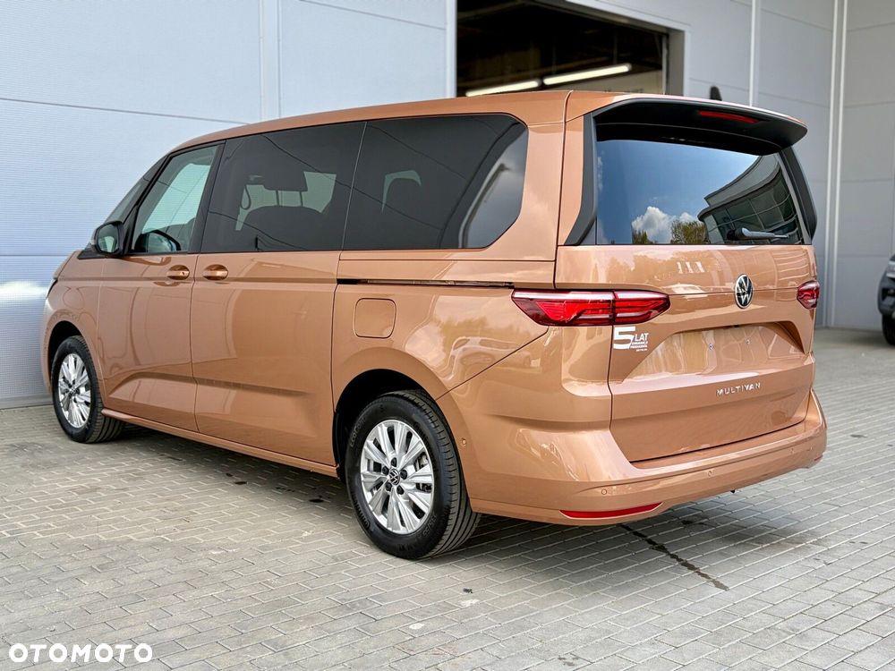 Volkswagen Multivan - 23