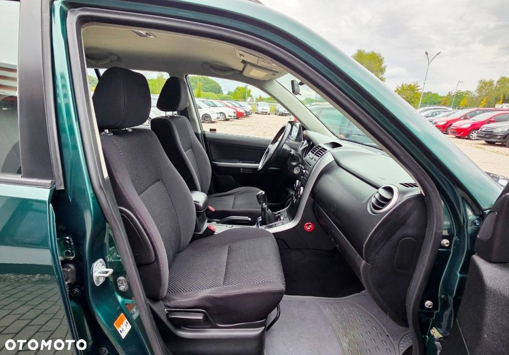 Suzuki Grand Vitara - 24