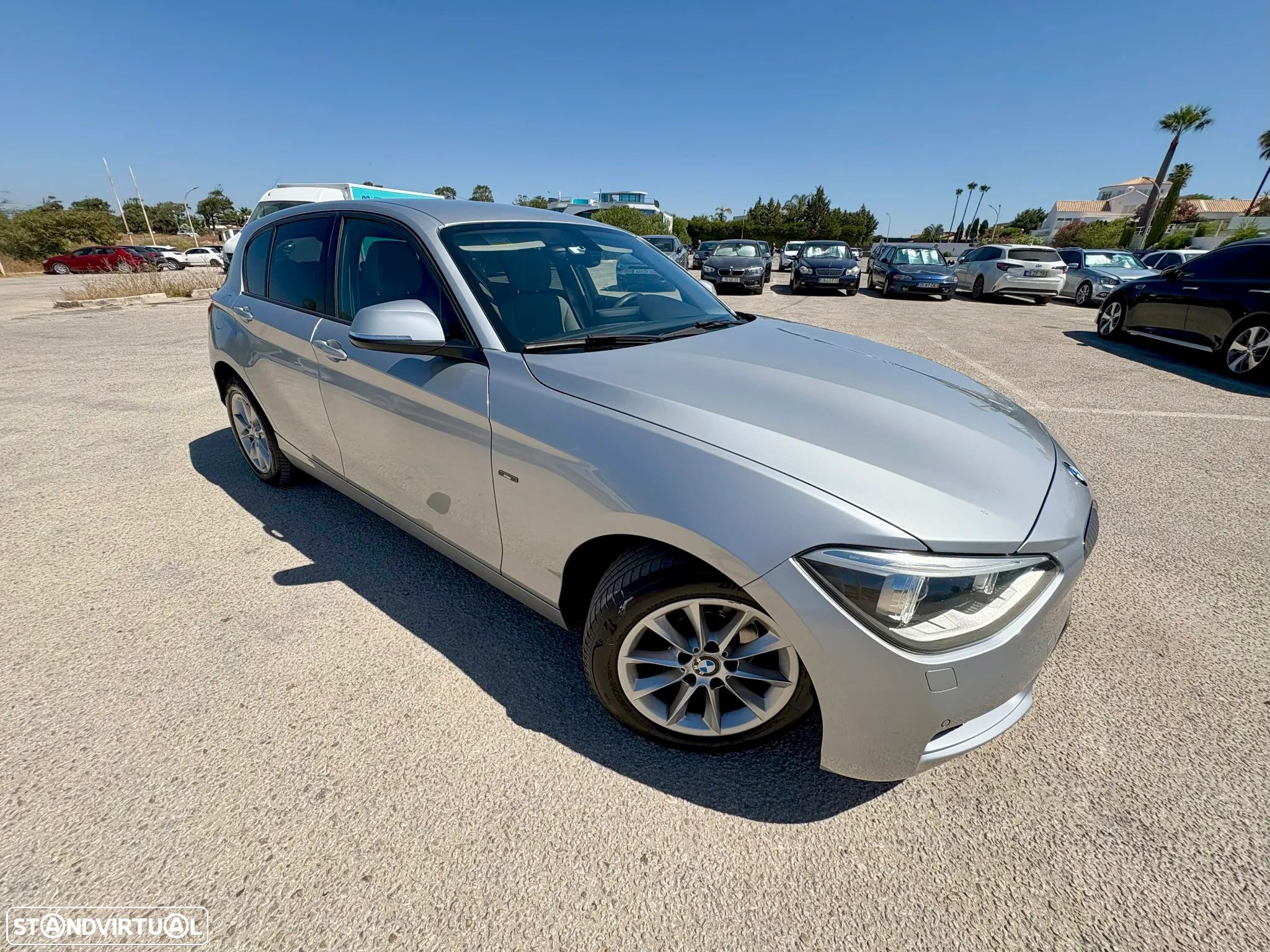BMW 118 d Line Urban - 1