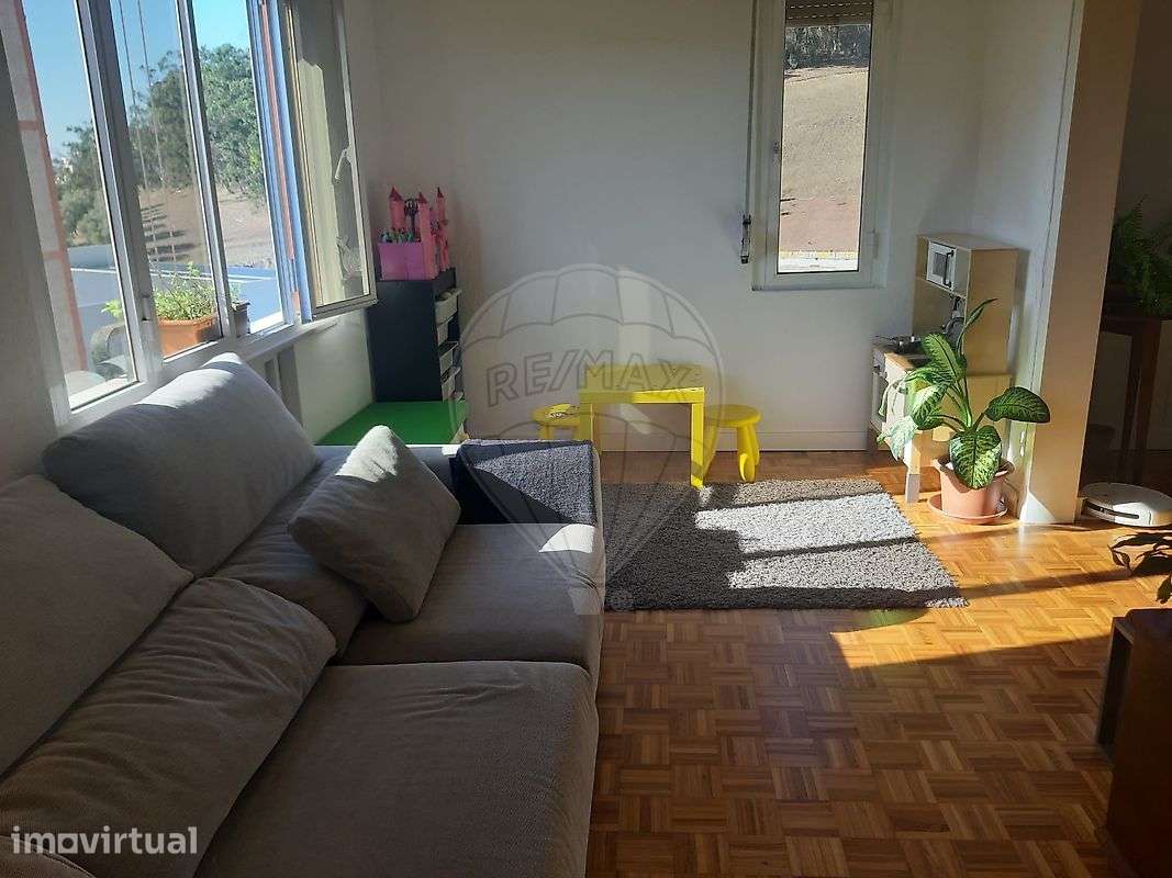 Apartamento T2 para arrendamento - Grande imagem: 2/9