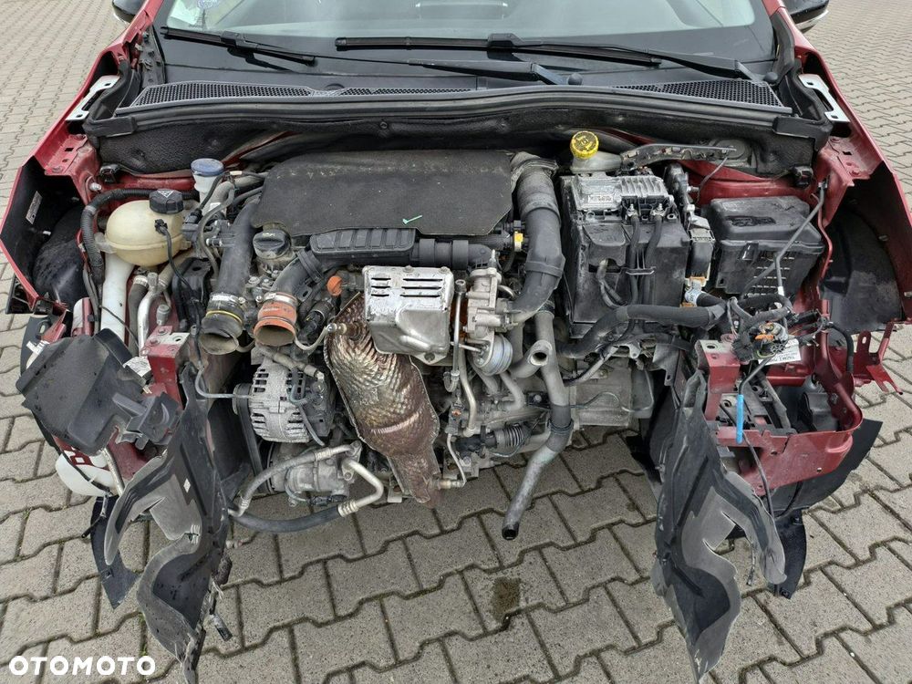 Peugeot 2008 - 10