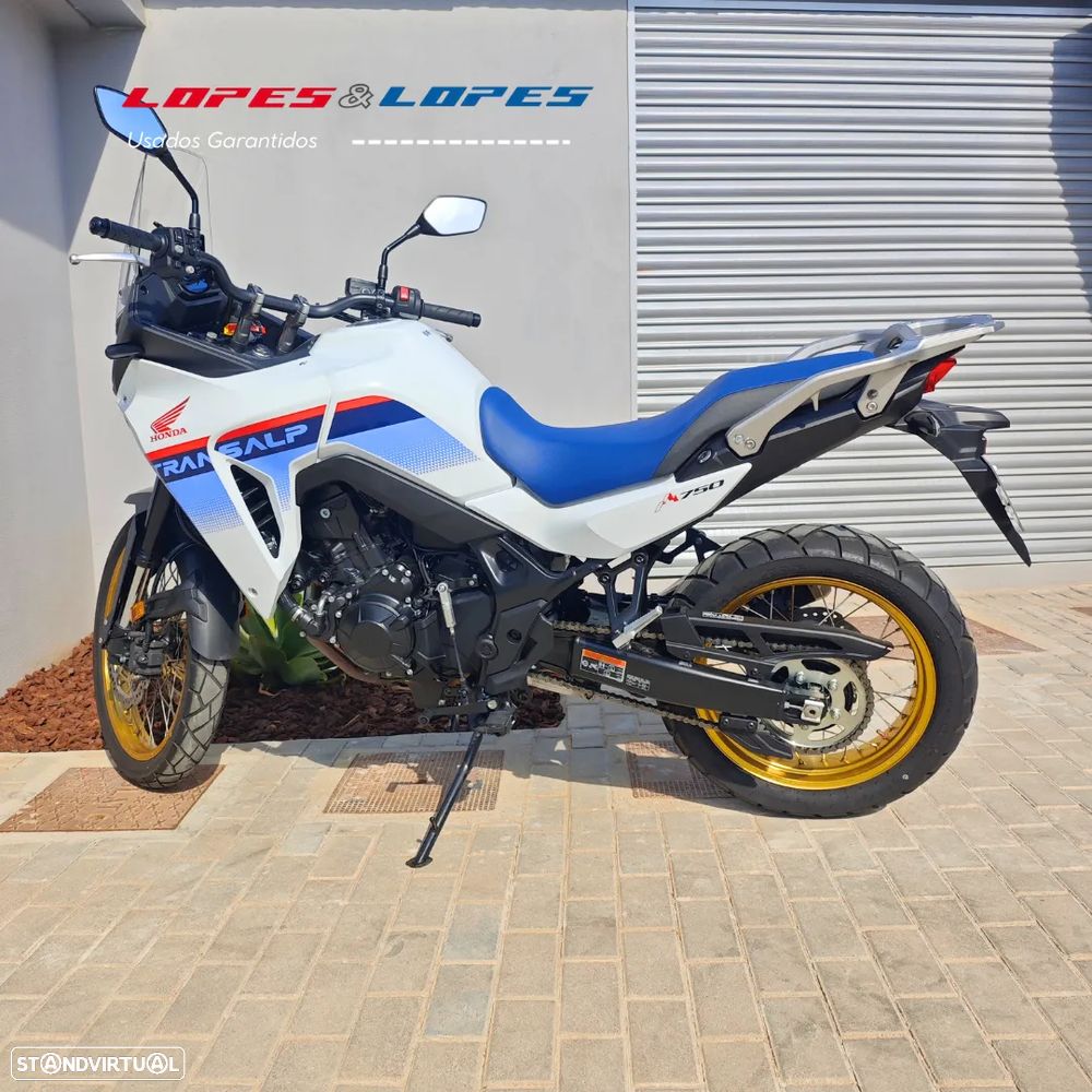 Honda Transalp 750 - 14