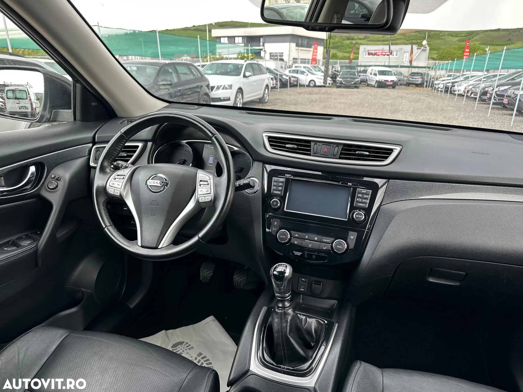 Nissan X-Trail 1.6 dCi ALL-MODE 4x4i Tekna - 26