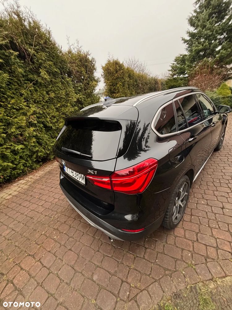 BMW X1 xDrive28i xLine - 5