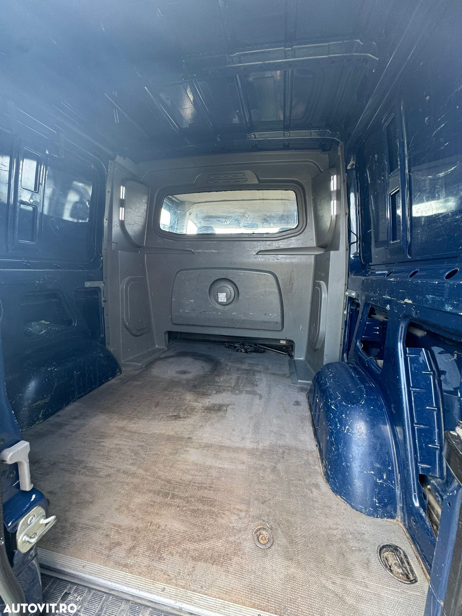 Mercedes-Benz Sprinter - 7