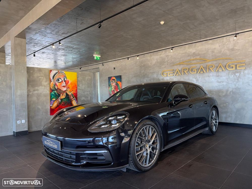 Porsche Panamera Sport Turismo - 1