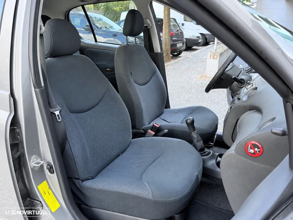 Toyota Yaris 1.0 In-Pack - 25