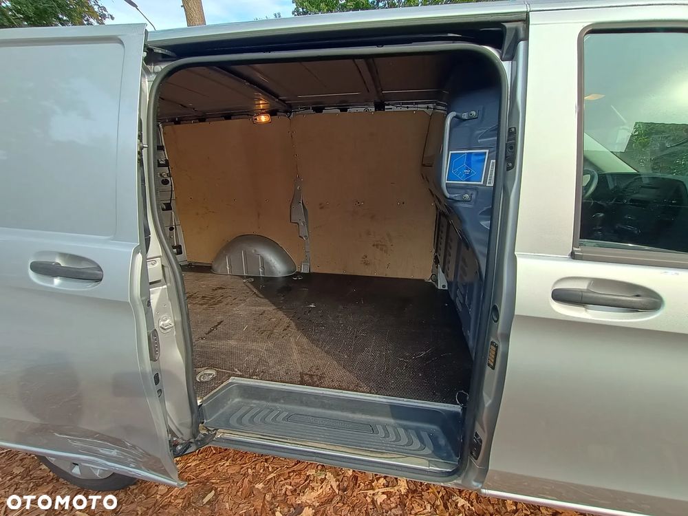 Mercedes-Benz VITO - 24
