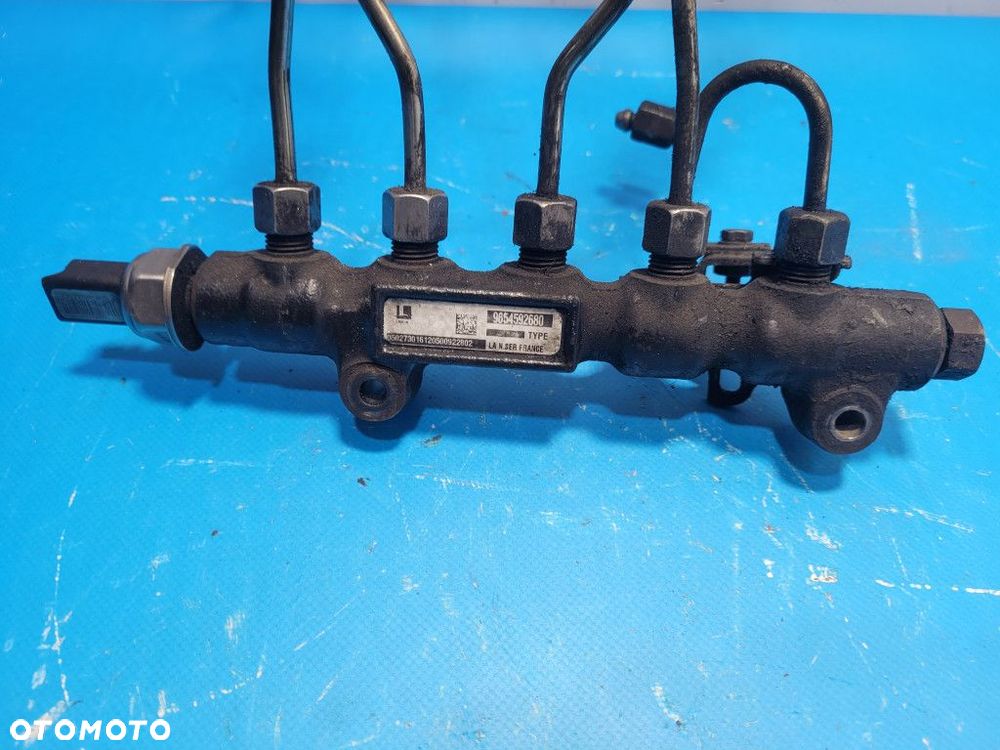 LISTWA WTRYSKOWA CITROEN C4 - 2