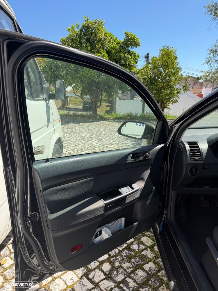 VW Polo 1.4 TDi Confortline - 2