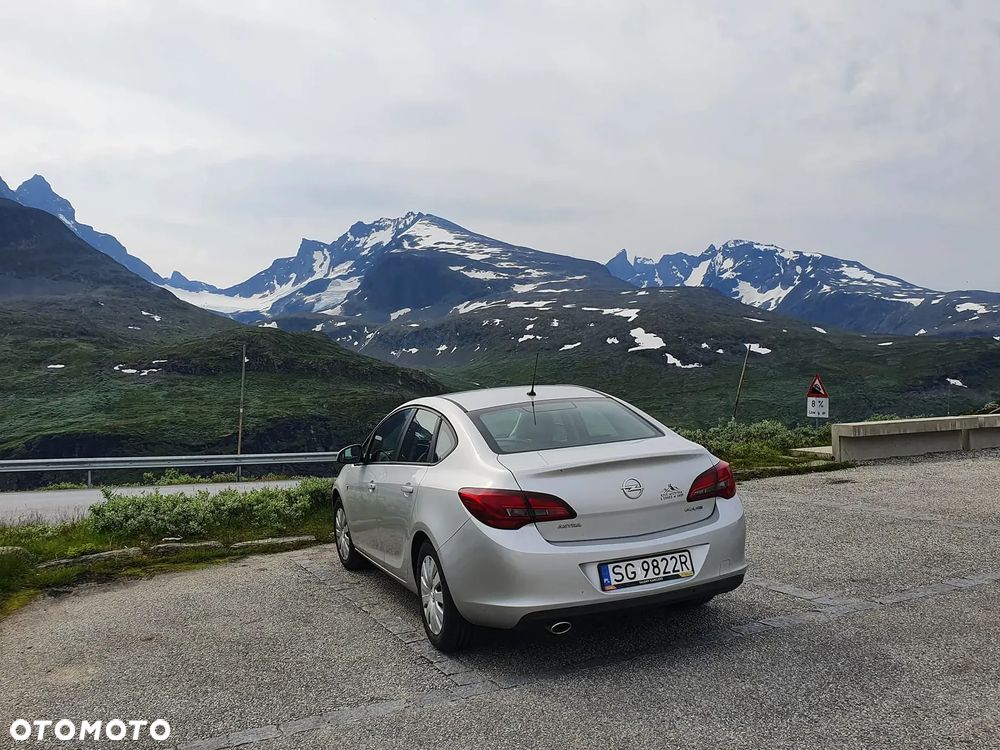Opel Astra IV 1.4 T Active EU6 - 1