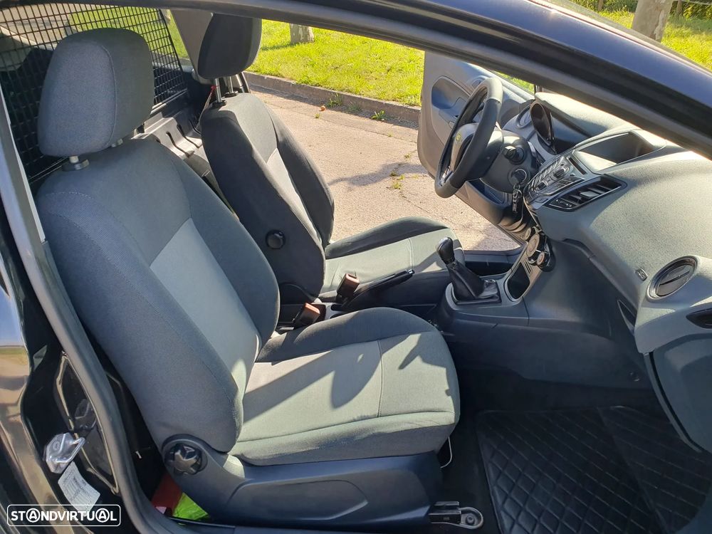 Ford Fiesta 1.4 TDCI - 10