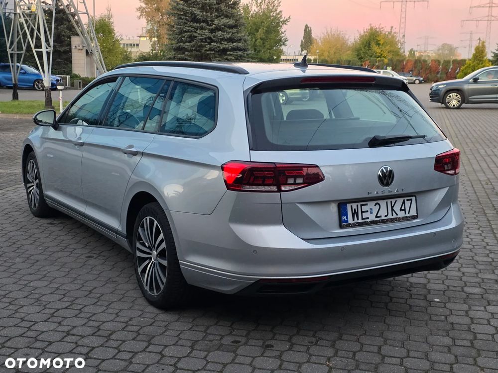 Volkswagen Passat 2.0 TDI (BlueMotion Technology) DSG Comfortline - 4