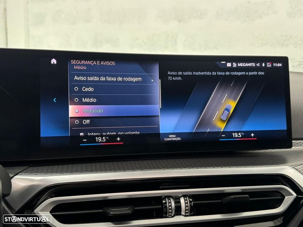 BMW 330 e Touring Pack M Auto - 32