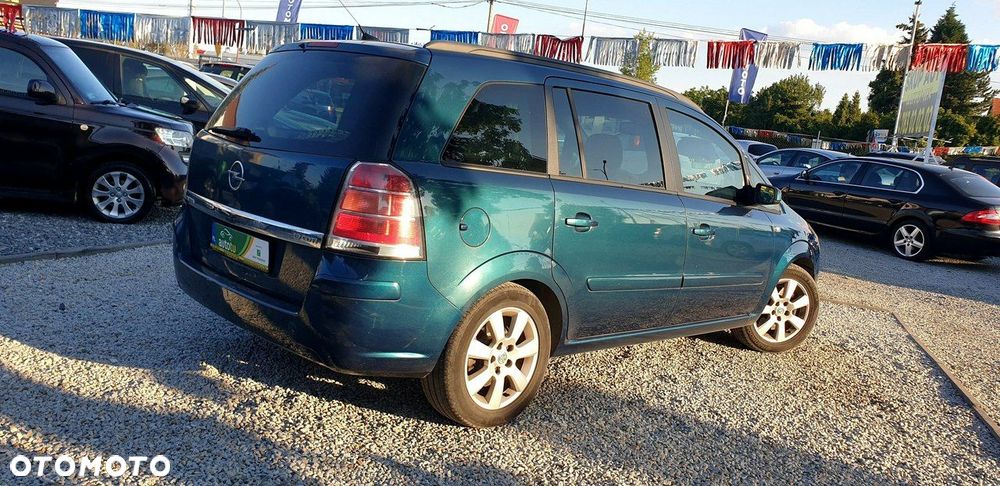 Opel Zafira - 9