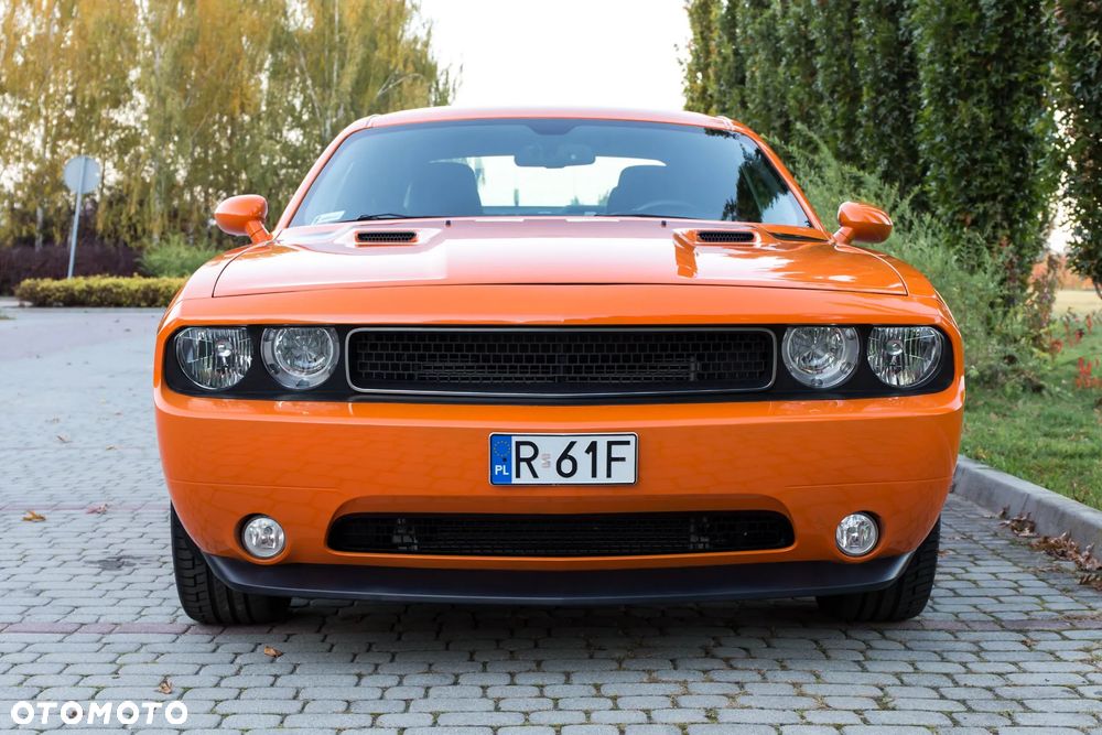 Dodge Challenger - 7