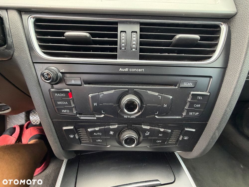 Audi A4 Avant 2.0 TDI DPF Ambiente - 19