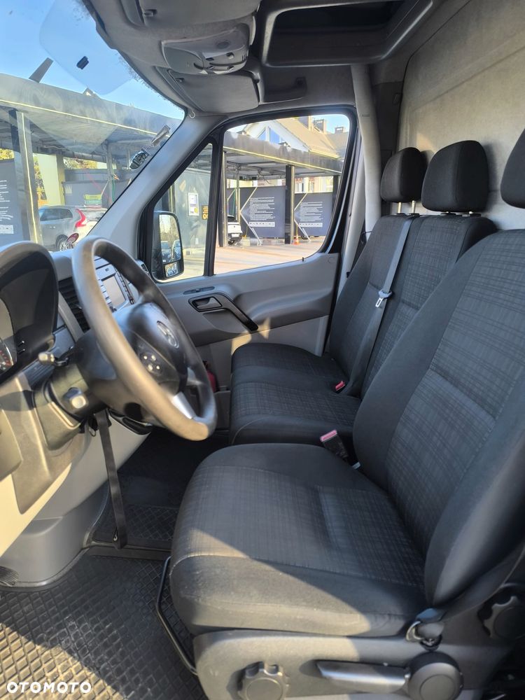 Mercedes-Benz Sprinter 319 CDI - 23
