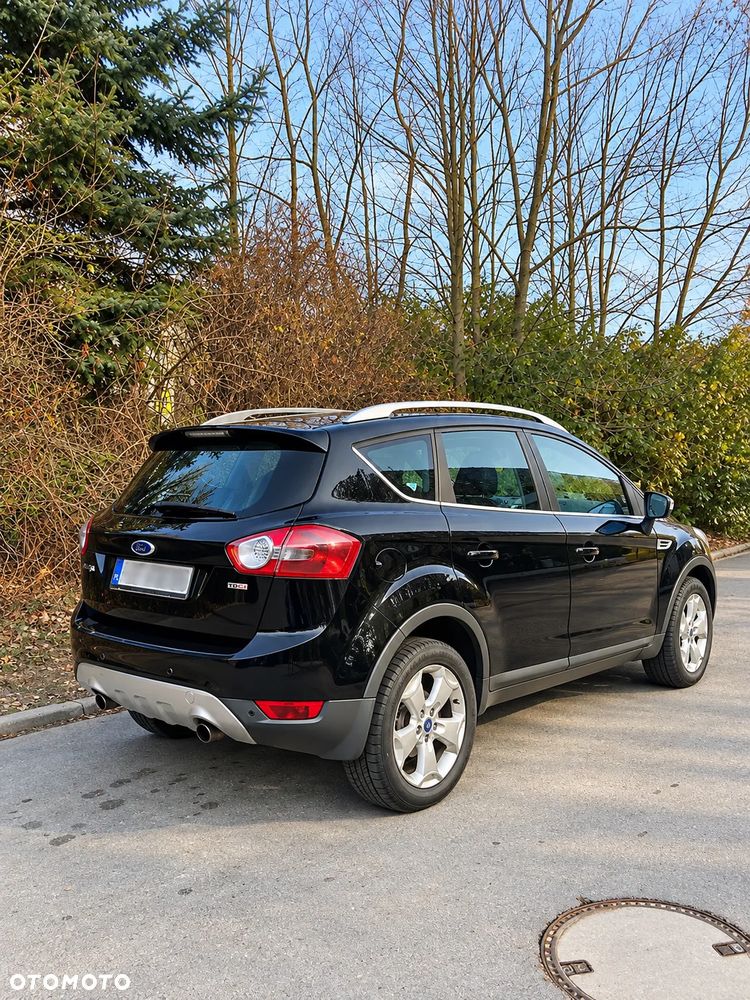 Ford Kuga - 1