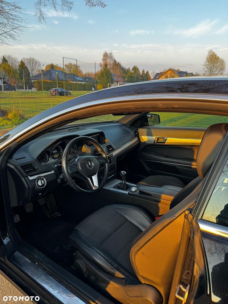 Mercedes-Benz Klasa E 220 CDI DPF BlueEFFICIENCY Avantgarde - 6