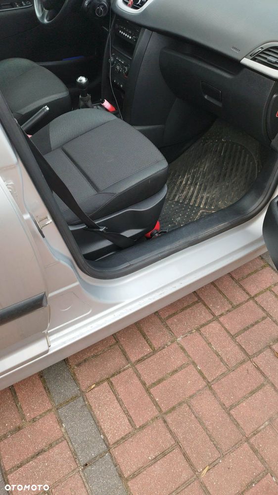 Peugeot 207 1.4 16V Sporty - 10