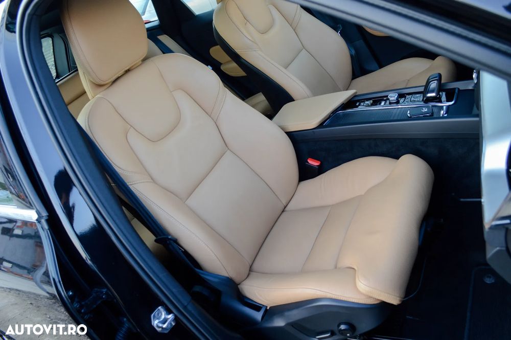 Volvo XC 60 Recharge T8 Twin Engine eAWD Inscription - 39