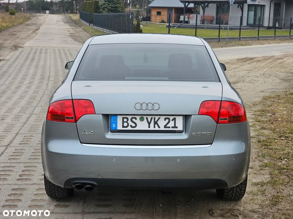 Audi A4 Limousine 2.0 TDI DPF - 5