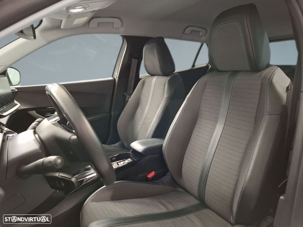 Peugeot 2008 1.2 PureTech Allure - 11
