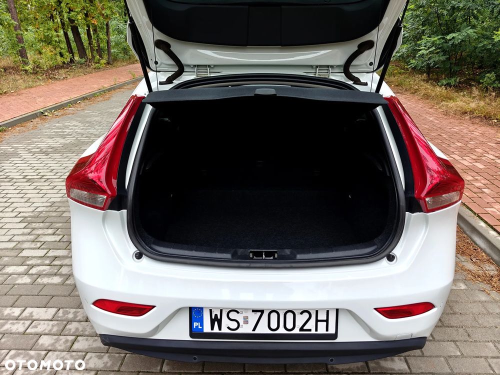 Volvo V40 D2 Kinetic - 15