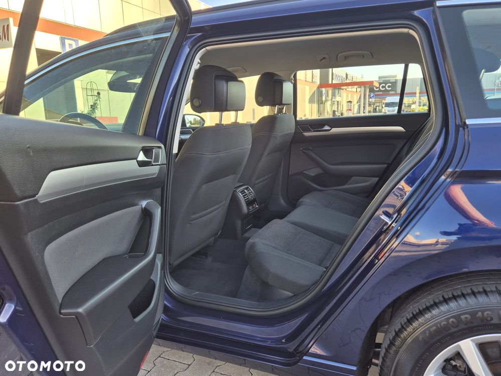 Volkswagen Passat 2.0 TDI SCR Highline DSG - 31