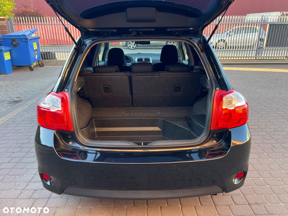 Toyota Auris - 23