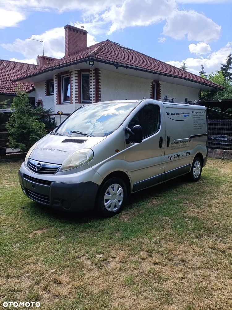 Opel Vivaro - 1